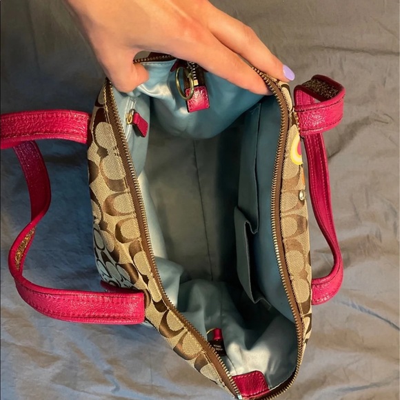 Authentic Coach purse - Picture 4 of 5